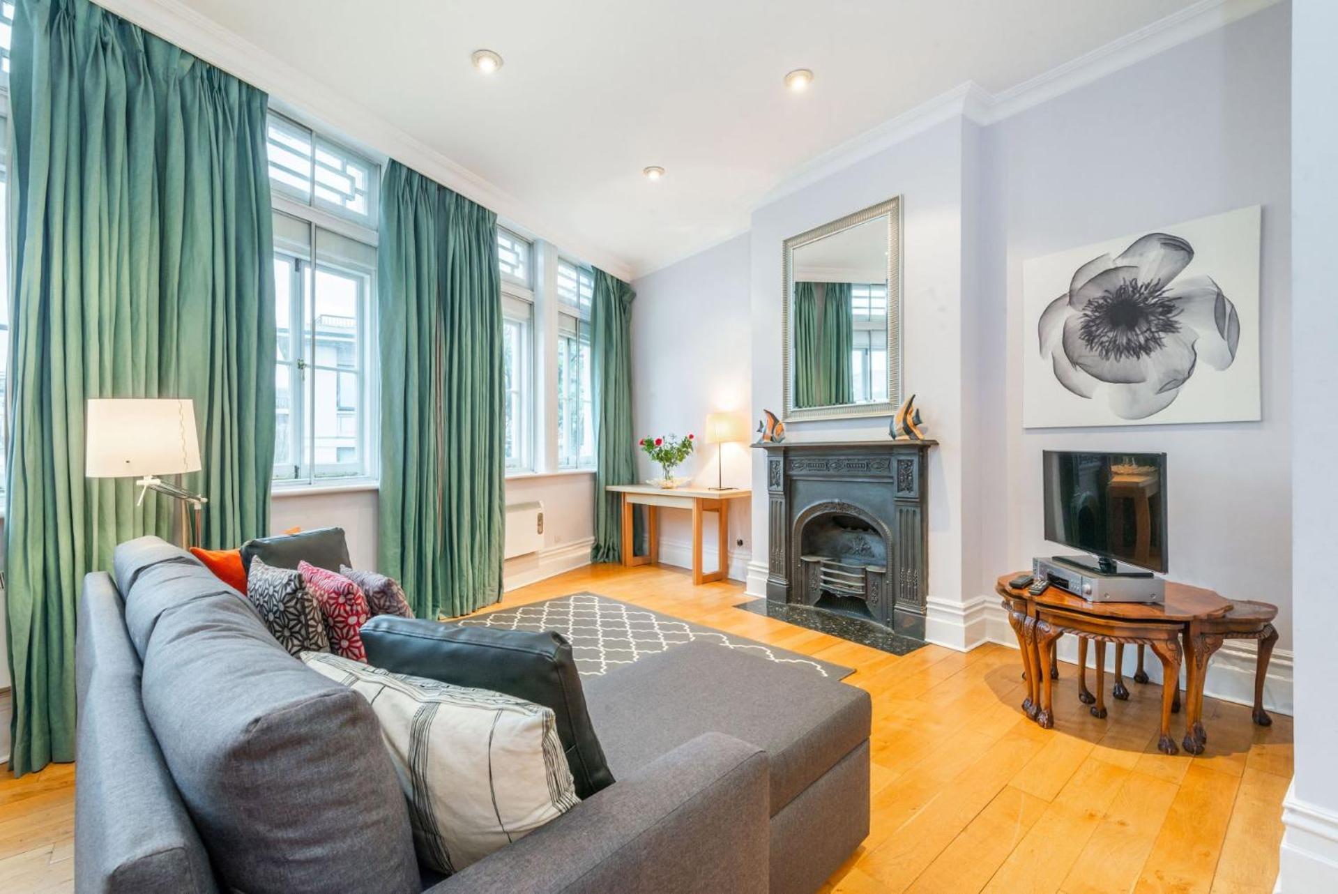 Nelson'S Pad - Trafalgar Square - By Frankie Says London Exterior foto